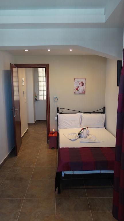 Hotel House Roula Neos Marmaras Habitación foto